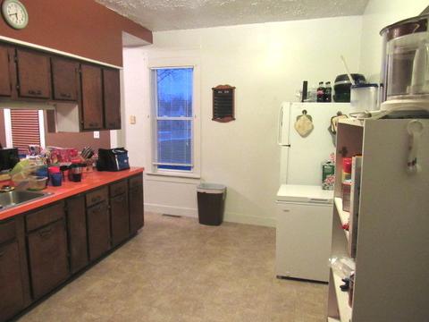 1018 E Washington St, Clinton, IL 61727 photo 8