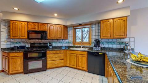 6300 April Ave, Mchenry, IL 60050 photo 18