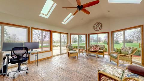 6300 April Ave, Mchenry, IL 60050 photo 14