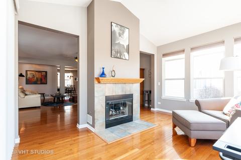 1811 Hillside Ln, Mchenry, IL 60051 photo 10