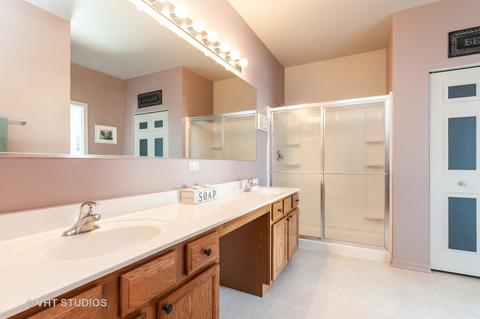1811 Hillside Ln, Mchenry, IL 60051 photo 12