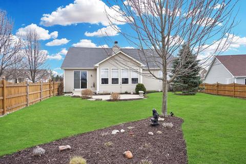1811 Hillside Ln, Mchenry, IL 60051 photo 2