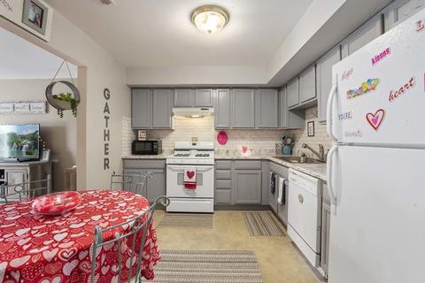 1404 E Arnold St, Sandwich, IL 60548 photo 4