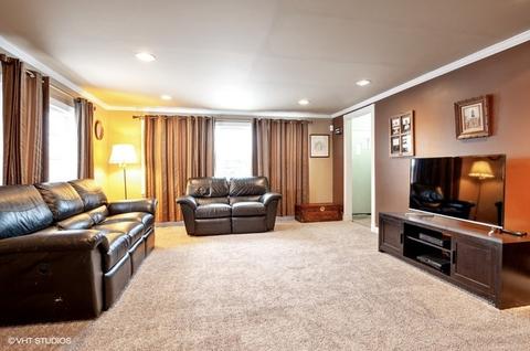 314 South Dr, Lakemoor, IL 60051 photo 2