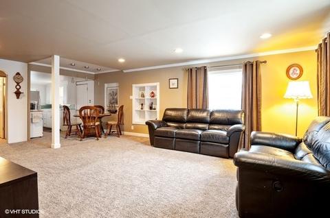 314 South Dr, Lakemoor, IL 60051 photo 3