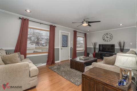 602 E Division St, Lockport, IL 60441 photo 3
