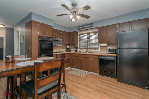 602 E Division St, Lockport, IL 60441 photo 6