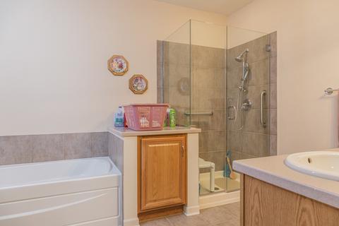 267 E Railroad Ave #102, Bartlett, IL 60103 photo 9