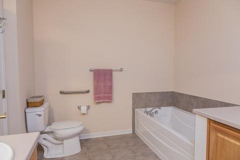 267 E Railroad Ave #102, Bartlett, IL 60103 photo 10