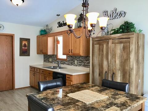 405 Hickory Dr, Davis Junction, IL 61020 photo 7