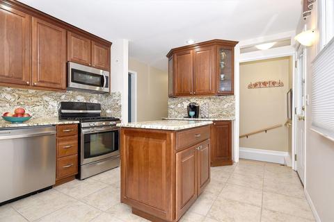 143 N Berteau Ave, Bartlett, IL 60103 photo 6