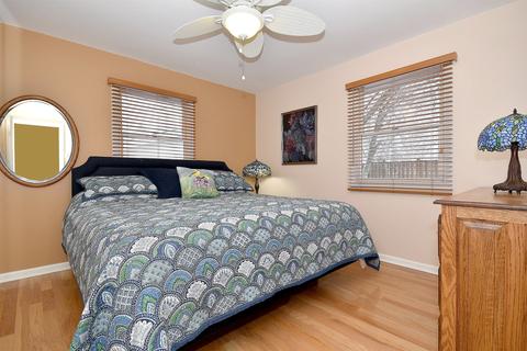 143 N Berteau Ave, Bartlett, IL 60103 photo 12