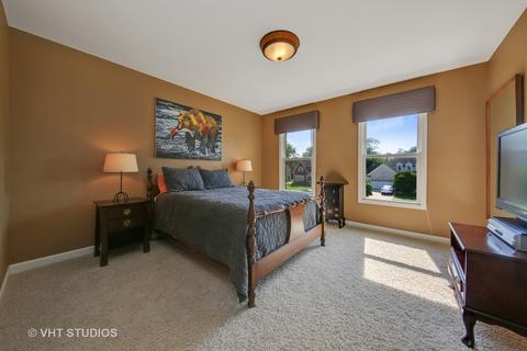1933 Howard St, Wheaton, IL 60187 photo 24