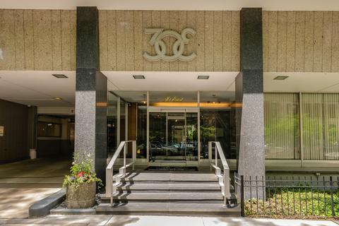 30 Elm St #18F, Chicago, IL 60611 photo 20
