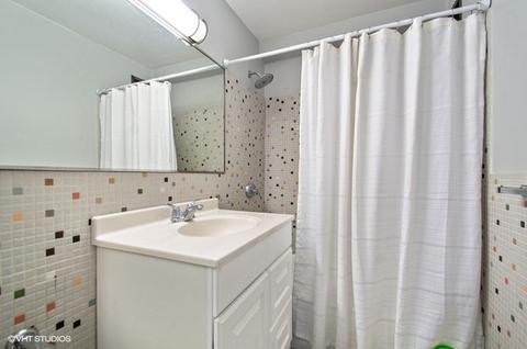 30 Elm St #18F, Chicago, IL 60611 photo 10