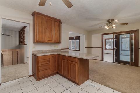 1300 Chadwick Dr, Normal, IL 61761 photo 17