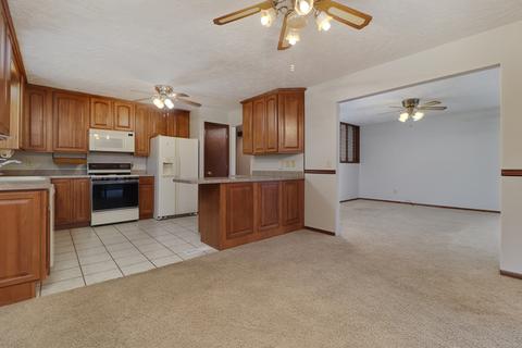 1300 Chadwick Dr, Normal, IL 61761 photo 18