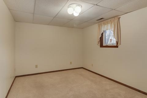 1300 Chadwick Dr, Normal, IL 61761 photo 43