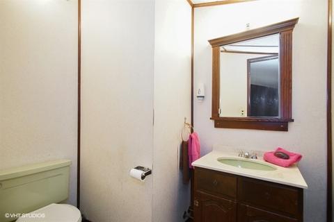 1047 E Prairie Ave, Des Plaines, IL 60016 photo 8