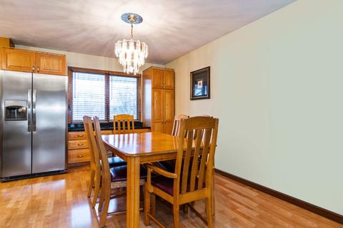 1000 Concord Ln, Hoffman Estates, IL 60192 photo 6