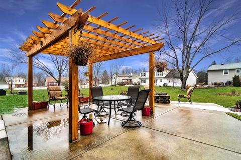 1000 Concord Ln, Hoffman Estates, IL 60192 photo 4