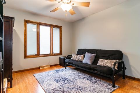 1000 Concord Ln, Hoffman Estates, IL 60192 photo 12