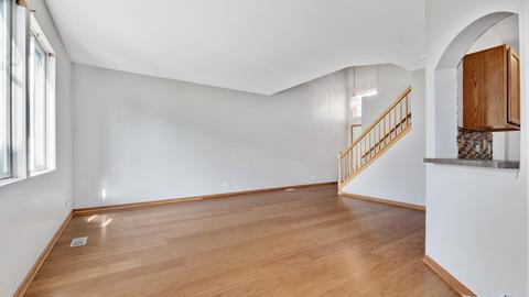 1145 Delta Ct, Elgin, IL 60123 photo 6