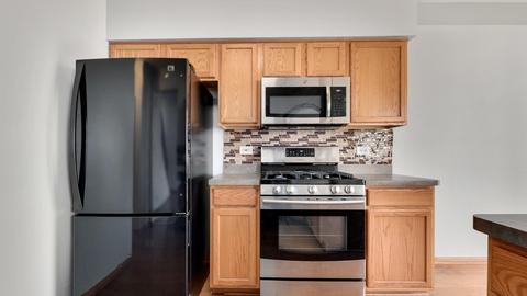 1145 Delta Ct, Elgin, IL 60123 photo 13