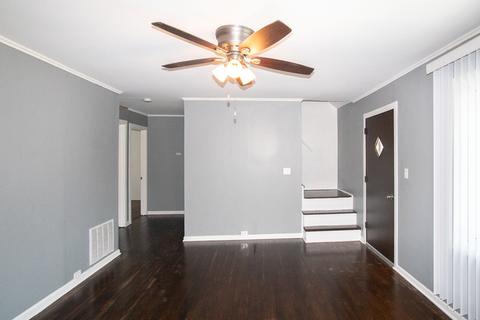 7634 S Ferdinand Ave, Bridgeview, IL 60455 photo 3
