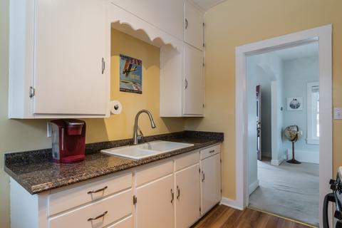258 S Clifton Ave, Elgin, IL 60123 photo 10