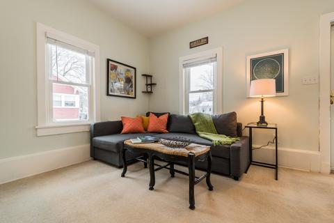 258 S Clifton Ave, Elgin, IL 60123 photo 4