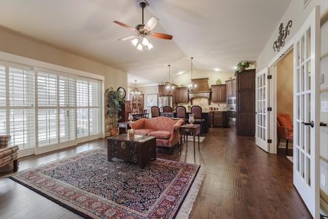803 Table Rock Cir, Normal, IL 61761 photo 5