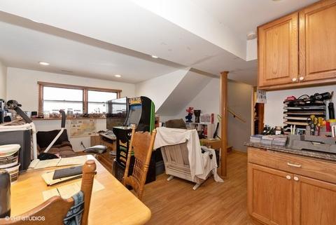 993 Meadow Ln, Elgin, IL 60123 photo 12