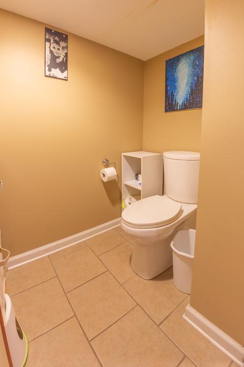 938 S Wolf Rd, Des Plaines, IL 60016 photo 24
