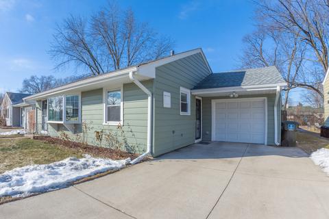 938 S Wolf Rd, Des Plaines, IL 60016 photo 31