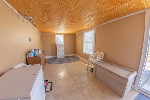 938 S Wolf Rd, Des Plaines, IL 60016 photo 28