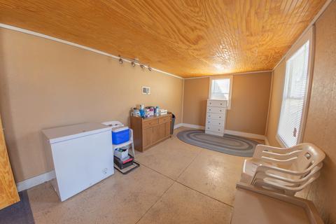 938 S Wolf Rd, Des Plaines, IL 60016 photo 27