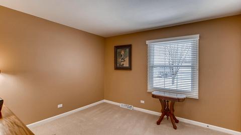 2054 Cromwell Dr, Wheaton, IL 60189 photo 21