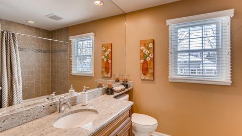 2054 Cromwell Dr, Wheaton, IL 60189 photo 22