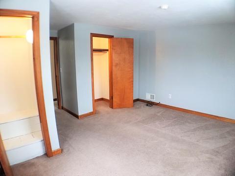 112 E Tyler St, Oswego, IL 60543 photo 16