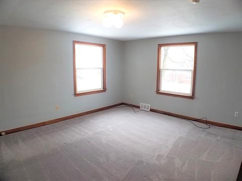 112 E Tyler St, Oswego, IL 60543 photo 17