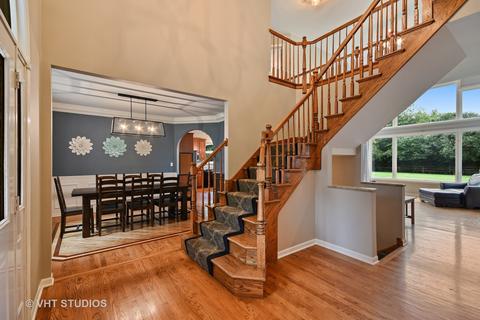 2 S159 Center Ave, Wheaton, IL 60189 photo 2