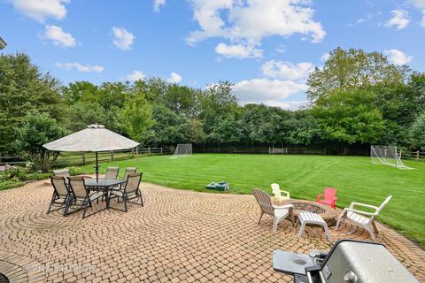 2 S159 Center Ave, Wheaton, IL 60189 photo 22