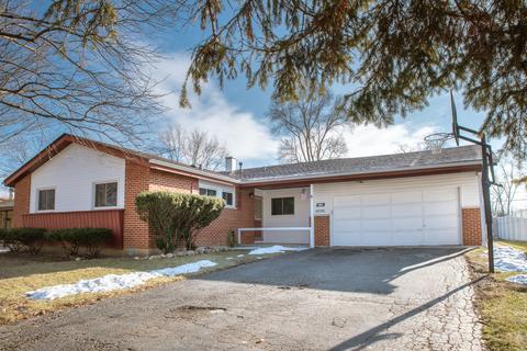 565 Milton Ln, Hoffman Estates, IL 60169 photo 1