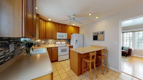 2024 Pratt Ave, Des Plaines, IL 60018 photo 6