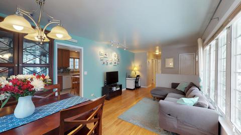 2024 Pratt Ave, Des Plaines, IL 60018 photo 3