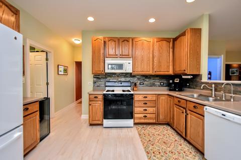 1606 Providence Dr, Mchenry, IL 60051 photo 9