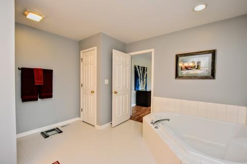 1606 Providence Dr, Mchenry, IL 60051 photo 28