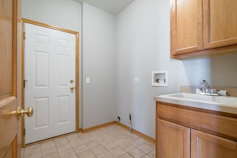 5 Vincent Ct, Naperville, IL 60565 photo 9