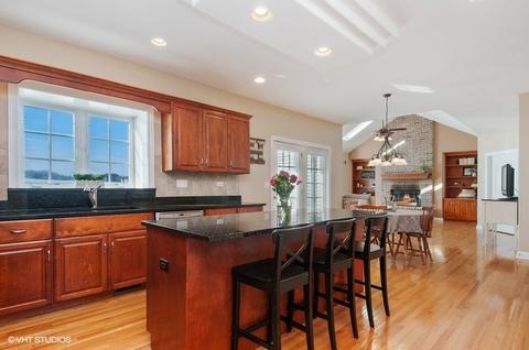 13042 Skyline Dr, Plainfield, IL 60585 photo 6